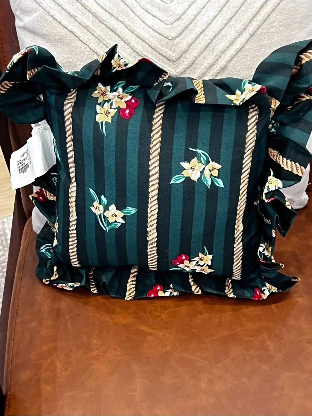 Vintage 11”x11” christmas green ruffle floral pillow NWT